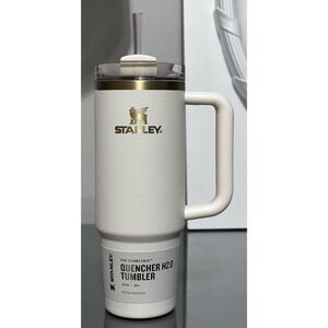STANLEY QUENCHER H2.O FLOWSTATE 30OZ TUMBLER, CREAM MOON